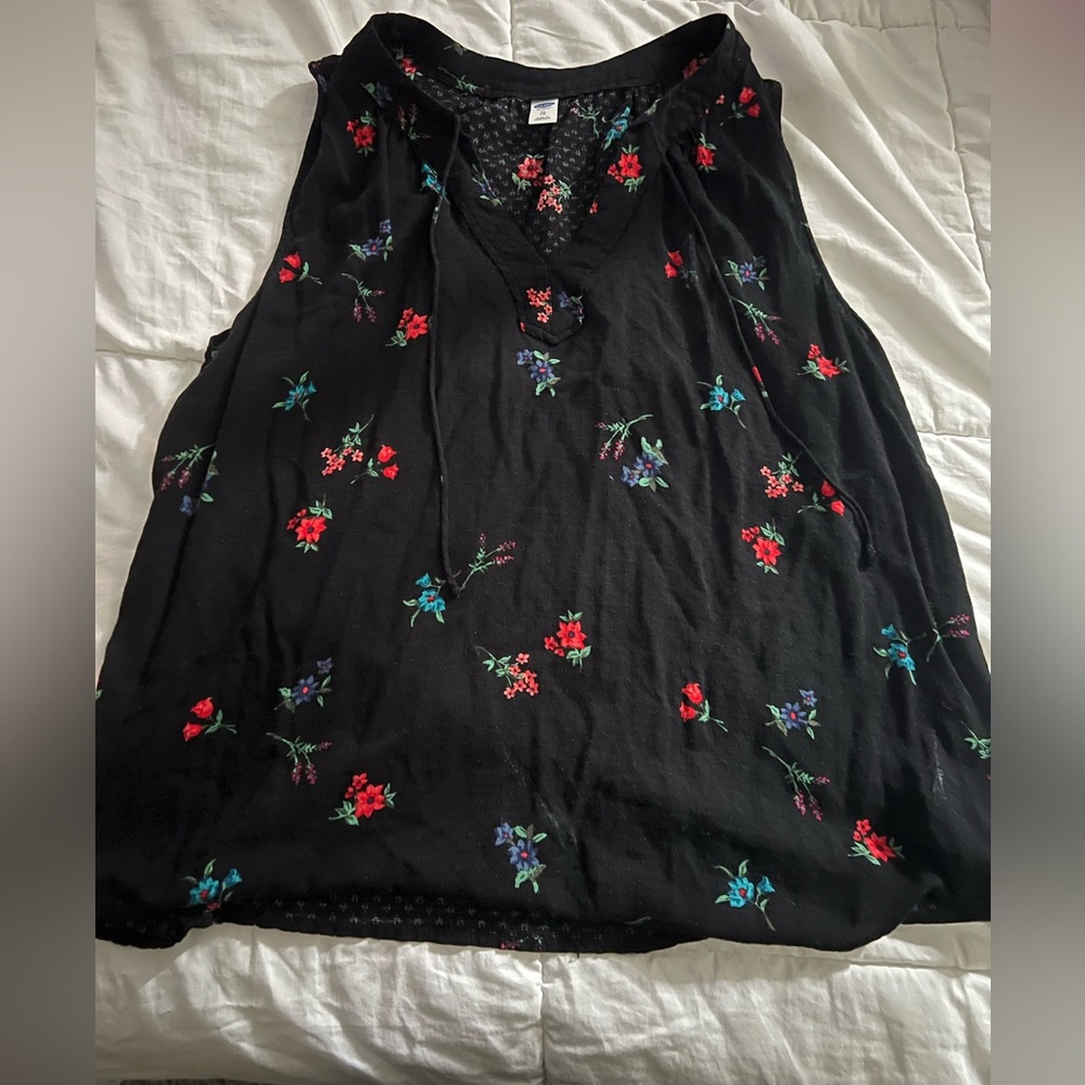 Old Navy women's blouse